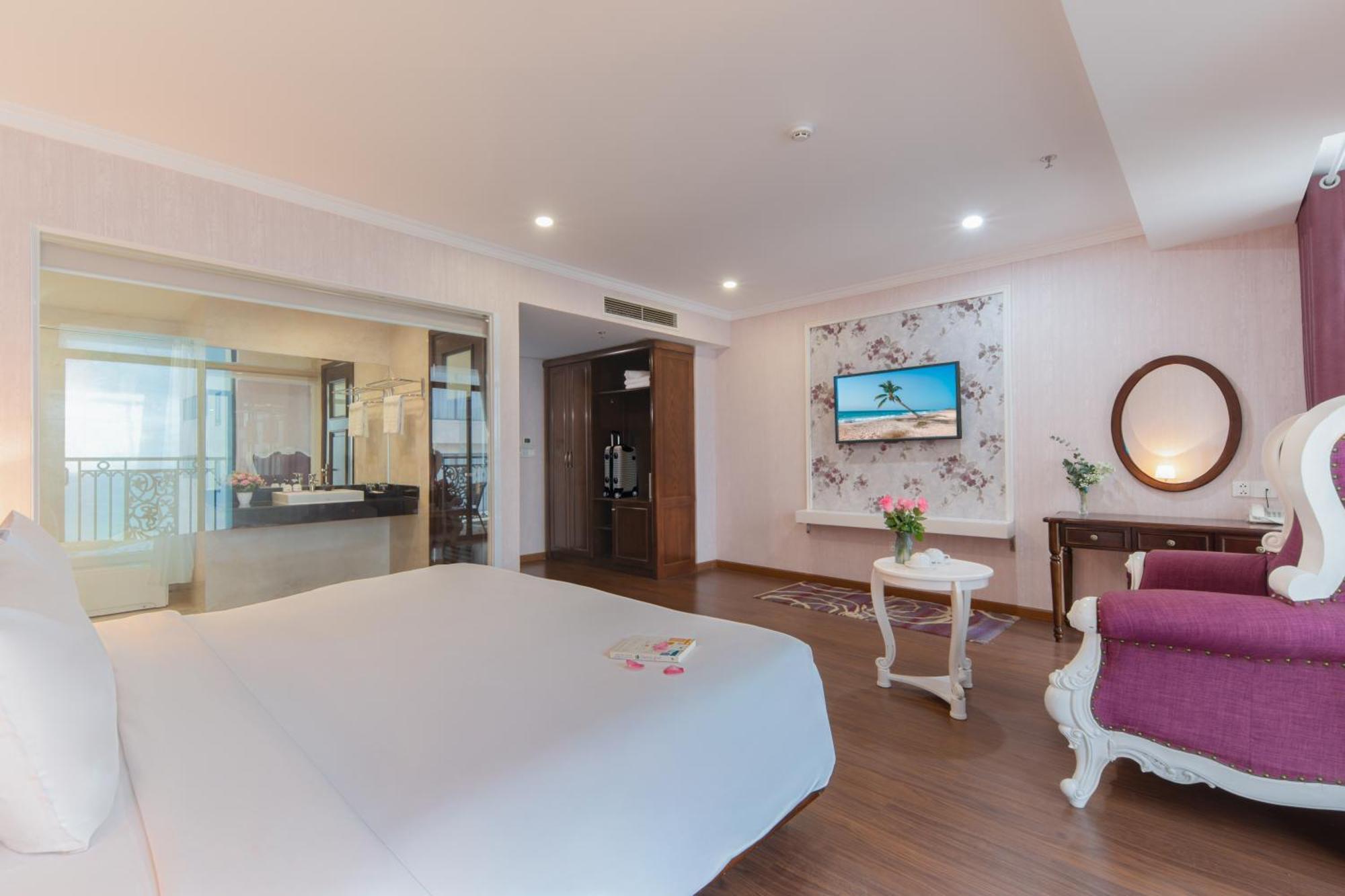 Bonjour Nha Trang Hotel Exterior foto
